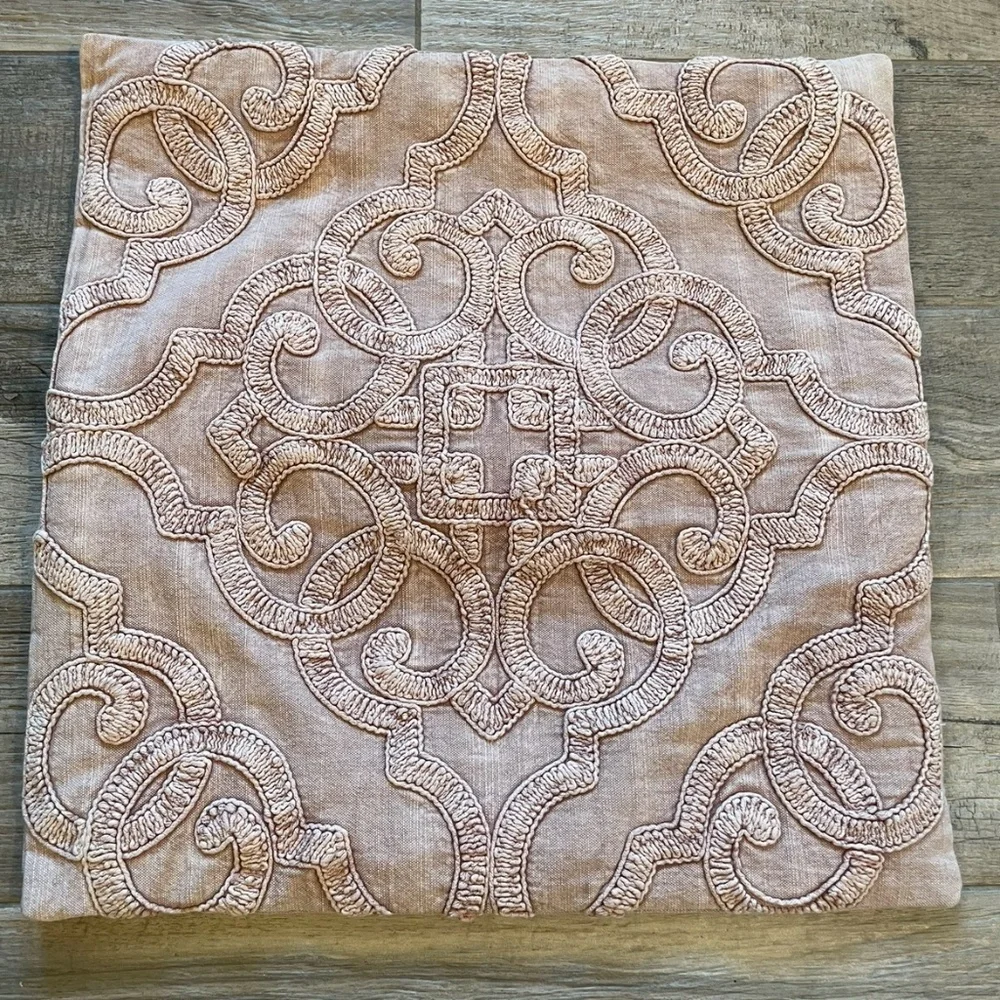 ❤️ POTTERY BARN ACCENT PILLOWCASE SHAM 18x18